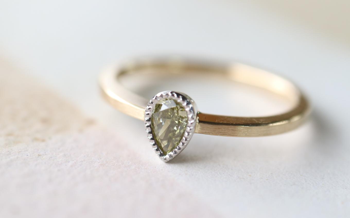 
            カメレオンダイヤモンド指輪 ４月の誕生石 | リング 誕生石ジュエリー ダイヤ アクセサリー 婚約指輪 プロポーズ 結婚指輪 誕生日 婚約 結婚 母の日 プレゼント 祝 記念日 女性 贈り物 大分県 中津市
          