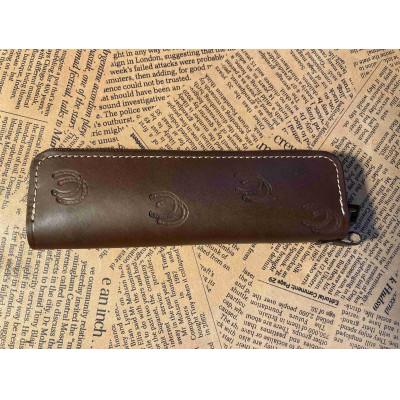 ふるさと納税 栗東市 馬九(うまく)いくラウンドファスナーペンケース(ダークブラウン) |  | 02