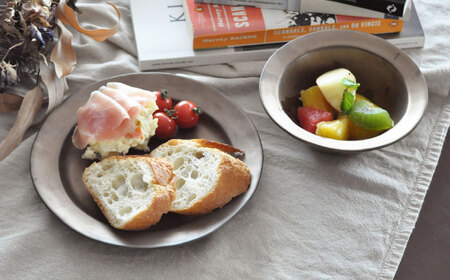 【美濃焼】DesPres-デプレ- リムプレートM＆ボウル GOLD 2点セット｜食器 皿 お皿 ランチ プレート 美濃焼 セット ソーサー さら おしゃれ 中鉢 取り鉢 取り皿 煮物鉢 副菜鉢 ボー