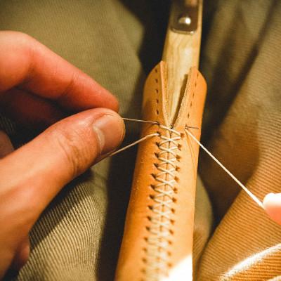 ふるさと納税 大野町 【お申込み受付後生産】燕三条　村の鍛冶用ペグハンマーカバー(ショートタイプ):キャメル |  | 03