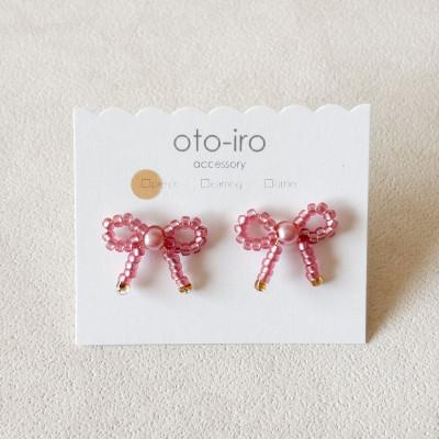 ふるさと納税 長岡京市 きゅっと結んだ小さなビーズリボンのピアス【mini ribbon/ローズピンク】