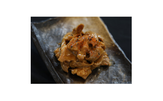 志津川ホルモン(辛みそ ・塩味 /各約200g×2P)・佐利の牛タン(約120g×2P)セット【1566990】