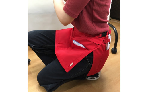 ギャルソンエプロン 日本製 Ｍサイズ color：カーキ【ギャルソン　エプロン　日本製　Mサイズ　カーキ　お尻まで覆うデザイン　ポケット　ポリエステル　速乾　 大阪府 門真市 】