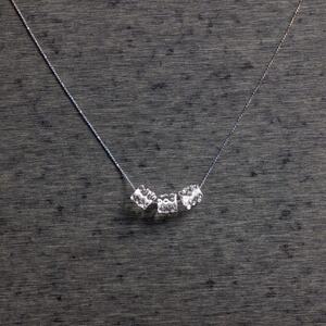 【木曽発】アップサイクルガラス アクセサリー cube-matsunomi ネックレス【1724993】