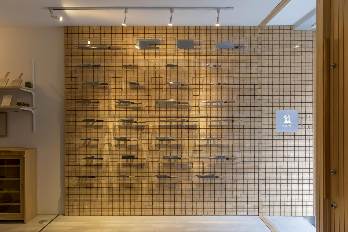 【京都 食道具竹上】 銅のおろし金 ミニ （ワサビ、ショウガ用）食道具竹上 おろしがね グレーター 薬味用おろし金 純銅製 銅 コンパクト わさび ショウガ 日本製 キッチン用品 キッチン 雑貨 日用