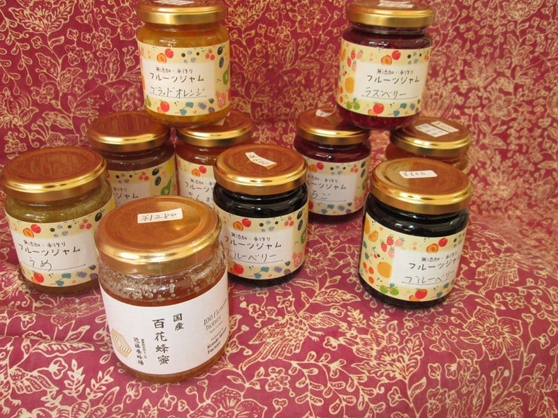 
            a20-446　国産はちみつ1本と手作りジャム9本セット
          