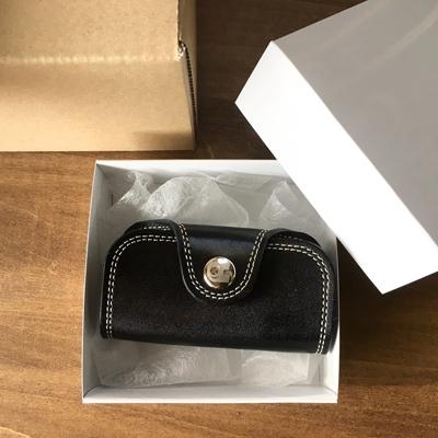 ふるさと納税 京丹後市 本革【アールキーケース】牛革ブラック 栃木レザー使用 110mm×60mm 角に丸味のあるキーケース |  | 03