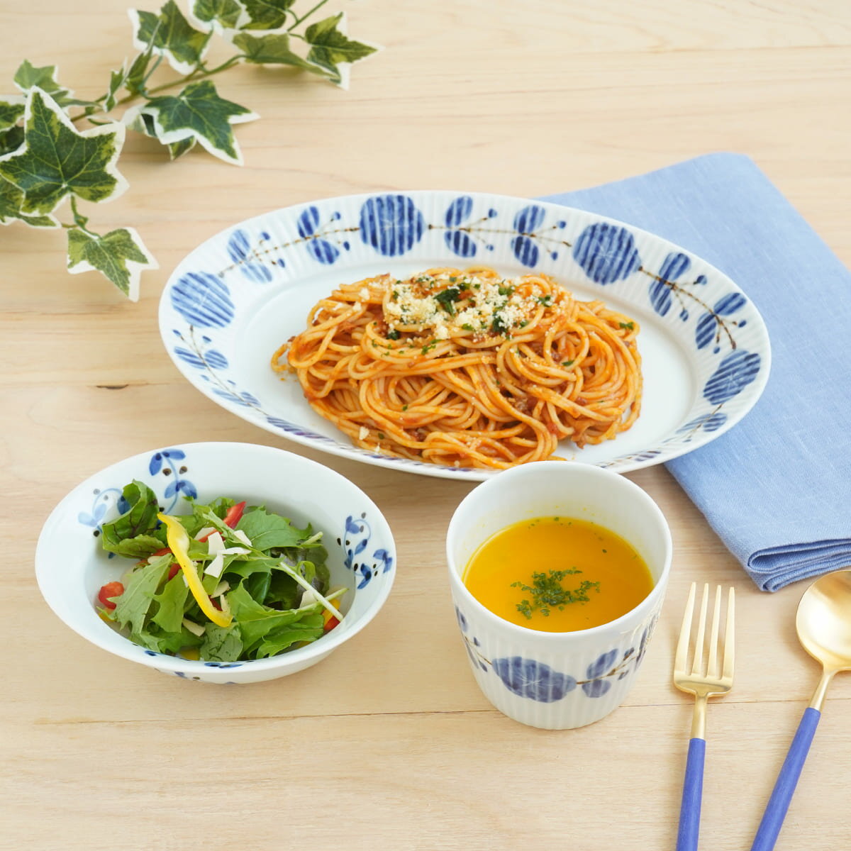 【ふるさと納税】有田焼 染付サビ花つなぎ3点セット マルシゲ陶器 食器 器 うつわ 陶磁器 皿 ギフト 贈答 ex004