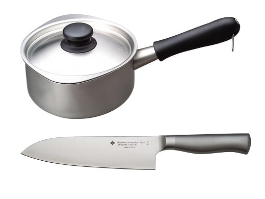 
                  キッチンナイフ18cm & ステンレス製ミルクパン14cm (蓋付) FC029017
                