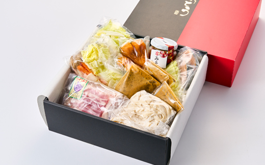 【ほうとう味比べ大会3連覇・殿堂入り】黄金ほうとうフルセット3人前+特製辛味噌(ほうとう蔵 歩成)【配送不可地域：離島・沖縄県】【1084714】