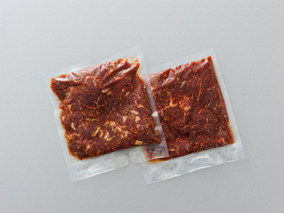 焼肉食材専門店トリプリしおた「北海道産牛使用　特撰　味付牛ハラミ」(300g×2パック)_大容量 小分け 徳用パック 国産 希少 牛肉 焼肉 サガリ ハラミ 牛 焼き肉 BBQ bbq 一人暮らし セ