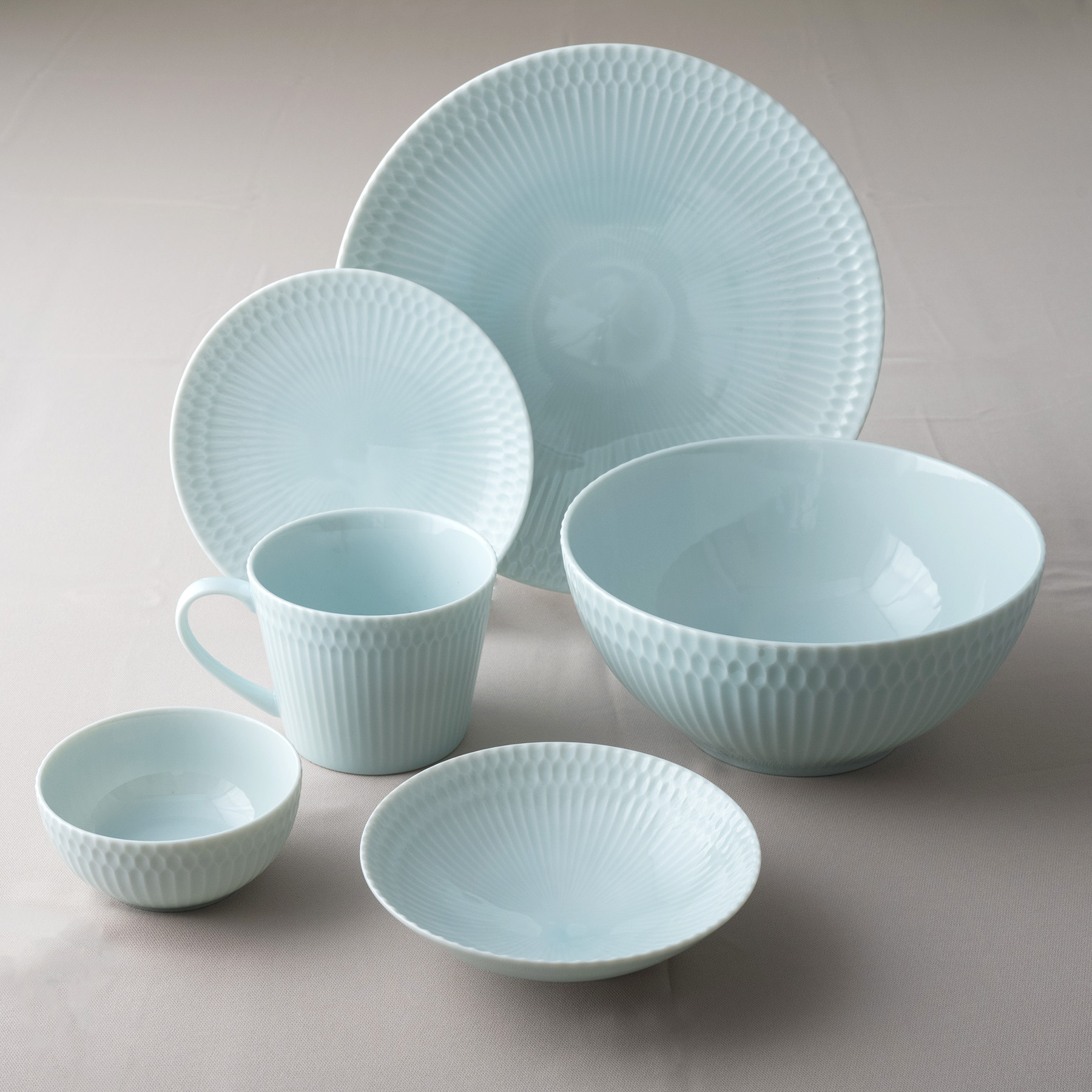 【美濃焼】 さざなみ 6形状各1枚セット 24丸皿 16丸皿 19鉢 10小鉢 マグカップ 青白 瑞浪市 / JS企画 小田陶器 皿 小皿 プレート 鉢 小鉢 カップ [AZAZ147]