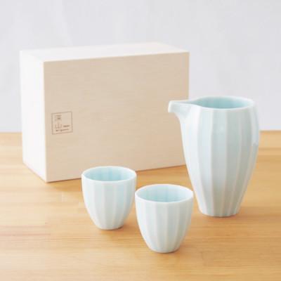 ふるさと納税 瑞浪市 父の日のプレゼントやお酒好きの方におすすめ。美濃焼の冷酒器セット　青磁 |  | 03