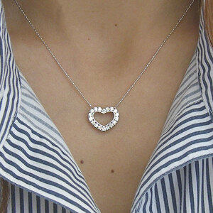 55-9-6 ｅｊブランド『ロマネスク』オープンハートネックレス　Pt900/ダイヤモンド0.50ct