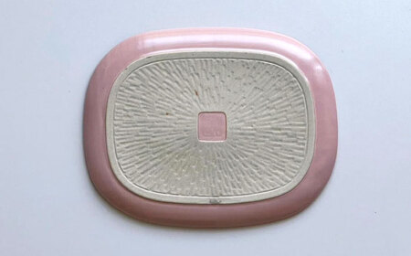 【瀬戸焼】 suzuran 中皿 2枚 (桃) 【カネ三商店】 / 食器 皿 プレート ギフト / 瀬戸市[BBDD082]