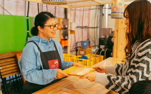 いちご やよいひめ 大粒セット 約800g 群馬県いちご品評会最高金賞 2027年 先行予約｜1トレー8粒 9粒 朝採れ やみつき高品質 たっぷり 贈答用 新鮮 完熟 いちご 旬 苺 ストロベリー 高級 大粒 産地直送 果汁 甘い あまい 人気 高評価 減農薬 有機肥料 高糖度 ごほうび プレゼント 群馬県 前橋市
