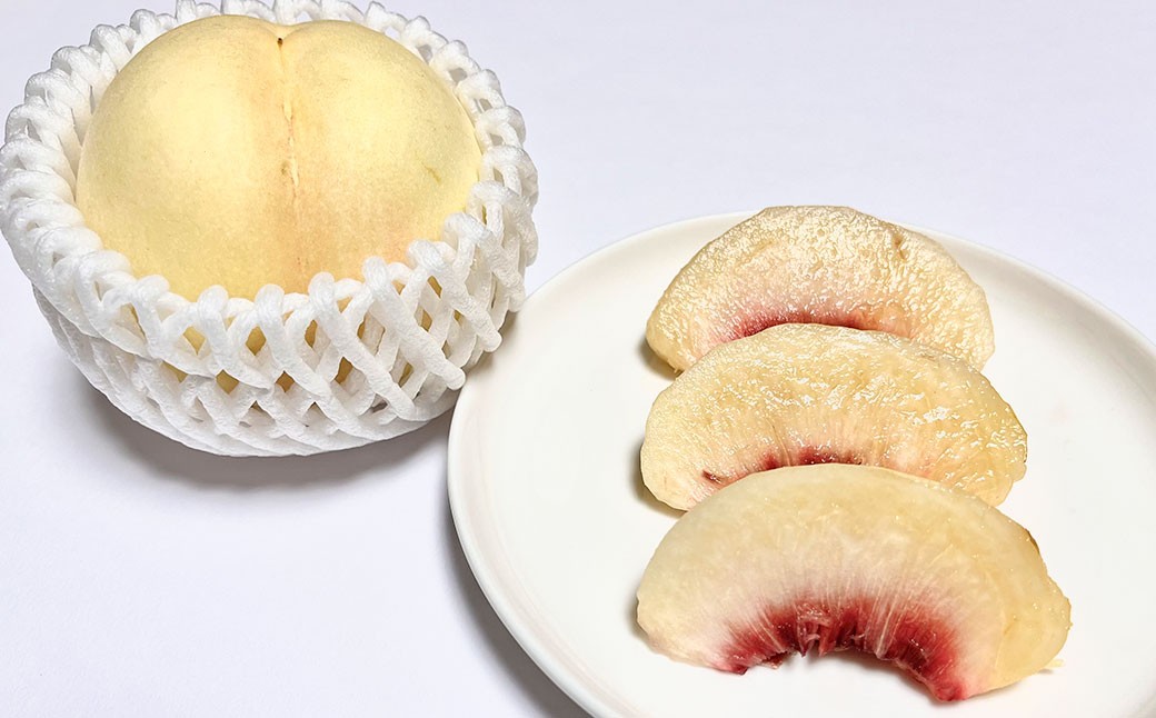 岡山県美咲町産 桃 【白皇】 5～8玉入り 約2kg