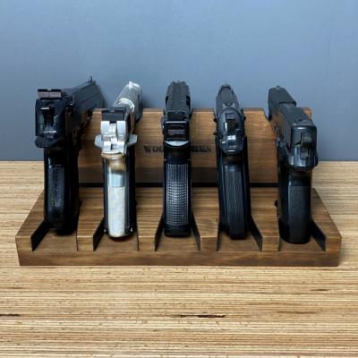 ふるさと納税 横手市 WOOD WORKS ハンドガンスタンド 5丁掛【ブラウン】2個セット! |  | 01