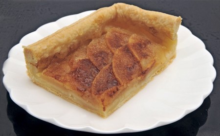 はちみつバター＆シナモンバター香る ノルマンド（アップルパイ）