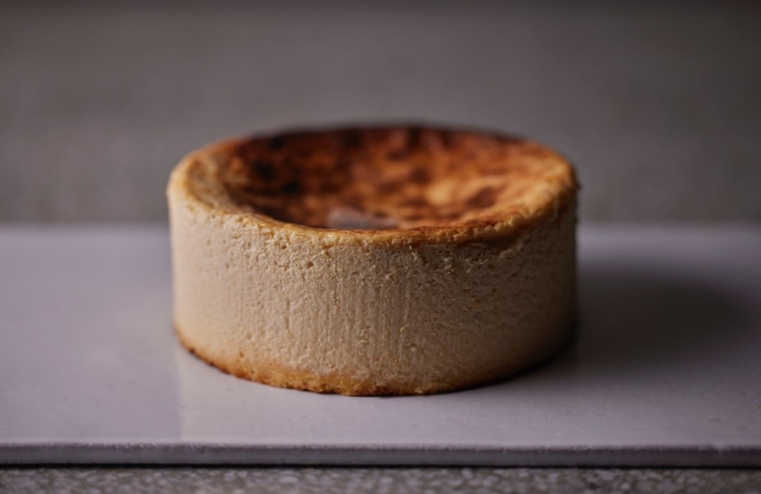 【PATISSERIE ASAKO IWAYANAGI】バスクチーズケーキ