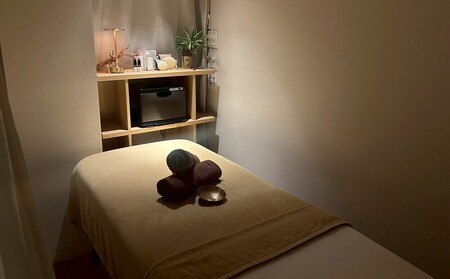 女性専用の個室サウナ【SaunaTherapy】おひとり様サウナ&アロマトリートメント利用チケット　1回分【122006】