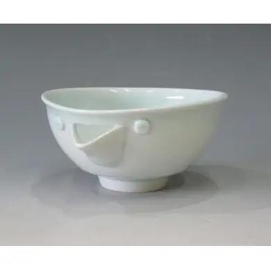 日展会友 照井一玄作 有田焼 白磁 片口 ペンギン【岳窯】食器 器 うつわ 片口 酒器 注器 小鉢 小丼 かわいい 作家 作家もの 照井一玄 ap015