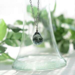 【Soukore】ガラスアクセサリー・ブラック・ネックレス【1626453】