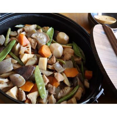 ふるさと納税 雲南市 【紅梅しょうゆ】創業190年以上続く醤油店のうすくち醤油　500ml×3本セット |  | 01