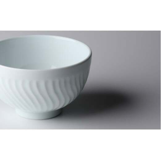 有田焼 白磁 波線彫 小丼【佳秀窯 西山正作 】器 うつわ 丼ぶり 伝統工芸 丼ぶり 陶芸作家 丼ぶり ろくろ 丼ぶり A60-84_イメージ3