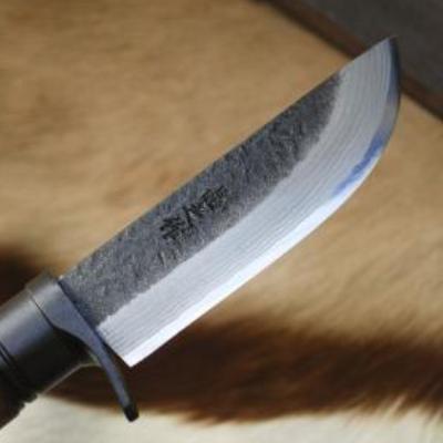 ふるさと納税 南国市 晶之作:土佐鍛 ソロキャンプ剣鉈『三色陽炎 [黒槌目] 』 ダマスカス15層青2鋼・黒ツバ |  | 02