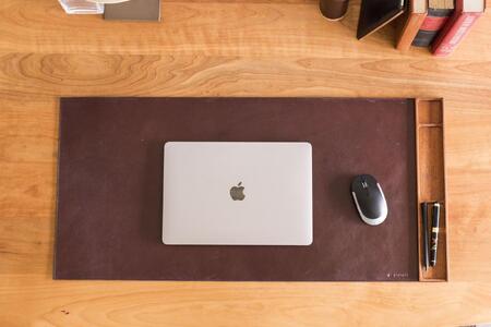 ワインレッド（ヴォーノ13）RYOCHI DESK MAT (リョーチ デスクマット)【R】