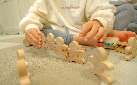 遊び方いろいろ! 人型木製積み木! 「忍者112ピース(木製BOX箱入り)」 玩具 おもちゃ 工芸品 HNNM005