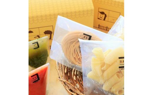 コナリエの生パスタギフト(10食セット) パスタ＆ソースセット｜  5食 ギフト ギフトセット 生パスタ パスタ コナリエ 自家製ソース スタンプパスタコルツェッティ コルツェッティ 簡単 おいしい 楽しい おうちごはん 簡単ご飯 群馬県 前橋市