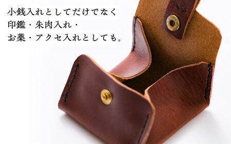 総手縫いで仕立てた 本革のましかくコインケース（チョコ）＜完全受注生産＞