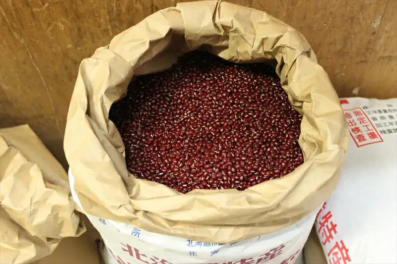 小田原老舗和菓子店の手づくり本練羊羹【和菓子店 手作りようかん 北海道産小豆 職人の手作り 銘菓　和スイーツ 小田原ようかん 特製本練羊羹  神奈川県 小田原市  ようかん ようかん 】