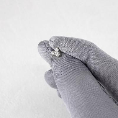 ふるさと納税 昭和町 プラチナ ダイヤモンド キャッチのいらないピアス 片耳 241227400pu |  | 03