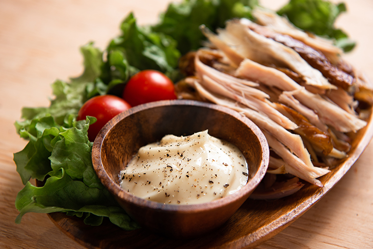 安心安全な平飼い飼育　絶品スモークチキン3本セット
