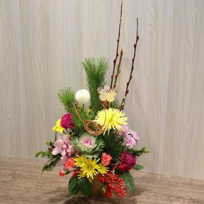 ふるさと納税 ふじみ野市 新年を華やかに飾る迎春アレンジメント「凜」 |  | 02