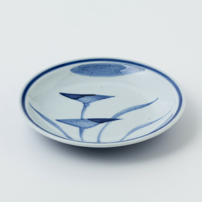 【ふるさと納税】伊万里陶苑 嬉草紋18cm皿（縁付） 070-H976