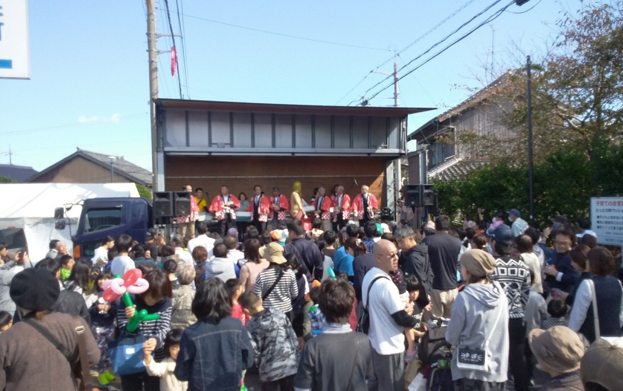 
            き24-006 【ほこてん商会実行委員会】昭和の時代以上に、もっと賑やかな駅前に！！（思いやり型返礼品）
          