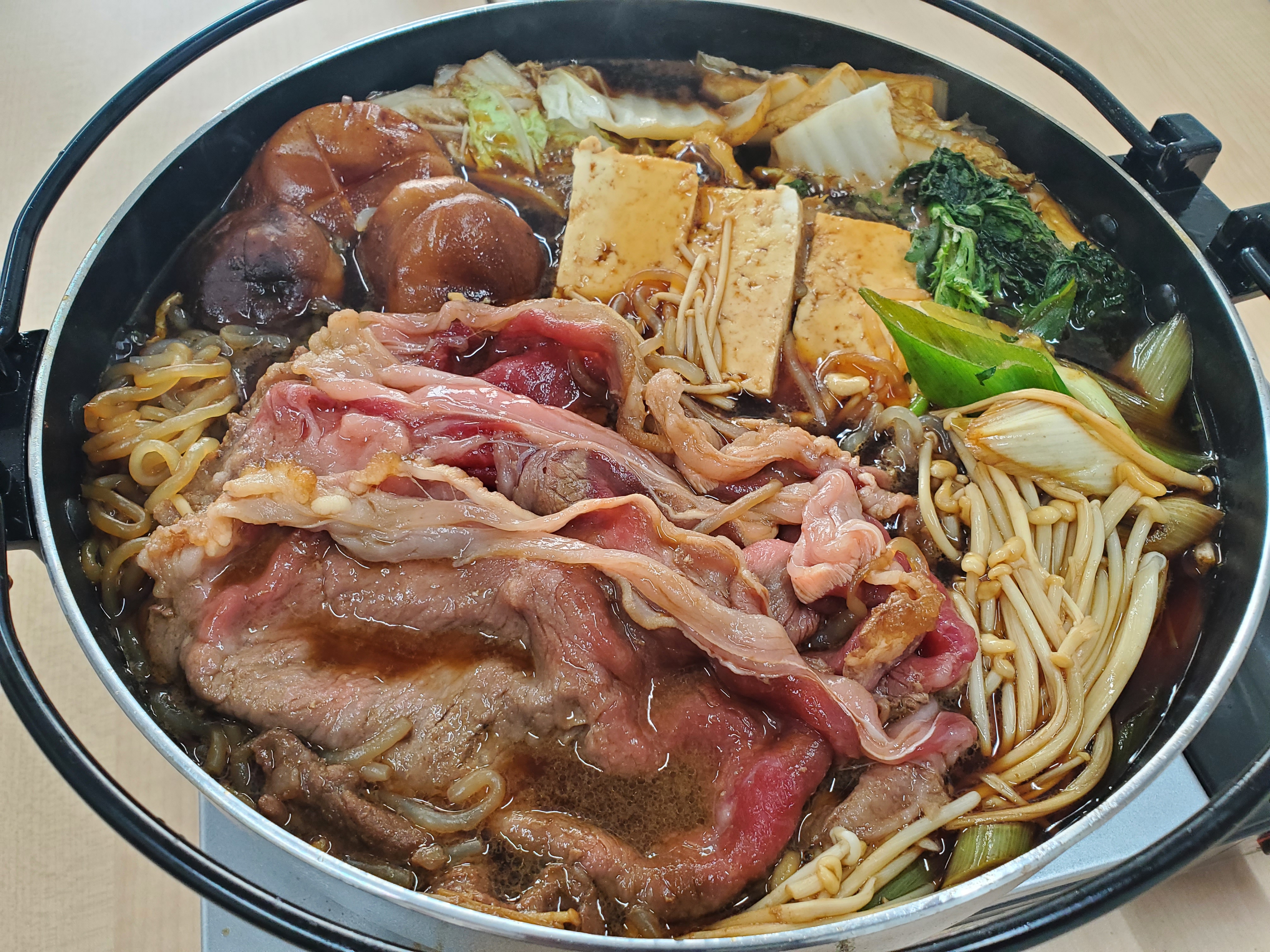 【北海道士別市】道の駅オリジナルしゃぶしゃぶ用、すき焼き用牛ロースセット300g×各1P