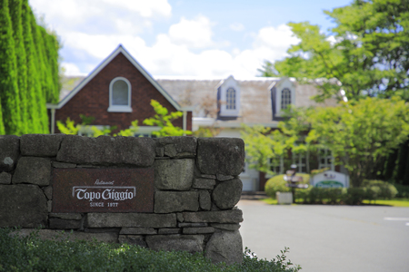 J48　トッポ・ジージヨ　お店で使える ギフトカード 6000円 分 【 チケット 食事券 ギフト プレゼント レストラン 但馬牛 母の日 父の日 敬老の日 誕生日 お祝い 】