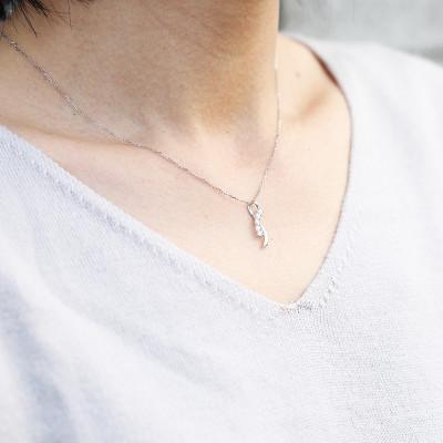 ふるさと納税 韮崎市 ネックレス プラチナ PT900 ダイヤモンド 0.2ct リボン モチーフ【f132-pt】 |  | 02