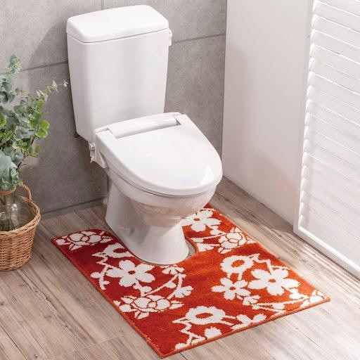 
運気を呼び込む古典柄耳長トイレマット　テラコッタ
