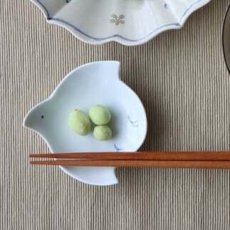 有田焼 鳥と雲の豆皿 4枚組セット 山忠 染付 シンプル おしゃれ かわいい 和食器 食器 うつわ 白 A25-483_イメージ3