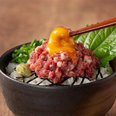 ふるさと納税 南関町 「熊本特産」馬刺しユッケ2種とネギトロの食べ比べセット(南関町) |  | 03