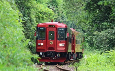  観光 列車「ながら」ランチプラン 予約券（乗車券）（ペア）｜長良川鉄道 M144S05