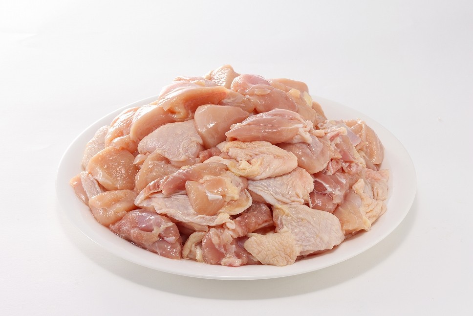 
                  但馬すこやかどり モモ・ ムネ切身 2kg×1パック～4パック 鶏肉 チキン とり肉 肉 にく モモ もも ムネ むね 唐揚げ チキン南蛮 焼き鳥 おつまみ 真空パック 無薬飼料 安心 安全 国産 冷凍 ヒノマル 
                