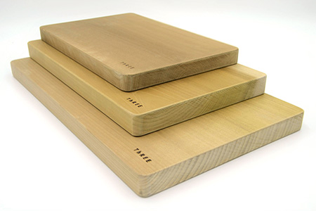 天然銘木 朴のまな板（大）職人仕上げ サイズ：約400×240×28mm TR-3-2  徳島 那賀 木 天然銘木 朴 木目 木製 日本製 まな板 キッチン用 料理 調理 調理器具 お祝い 贈物 ギフ