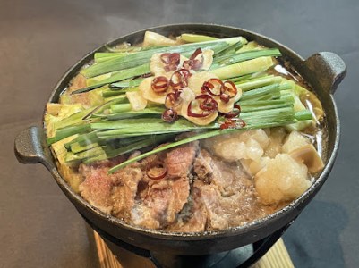 亀岡牛 極上 もつ鍋 セット【牛もつ 600g入】＜亀岡牛専門 木曽精肉店＞ ※北海道・東北・沖縄・その他離島への配送不可 ☆祝！亀岡牛 2021年最優秀賞（農林水産大臣賞）≪和牛 牛肉 肉 牛肉 黒